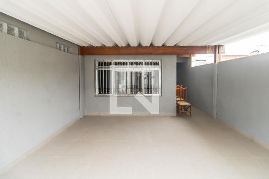 Garagem de casa à venda com 2 quartos, 94m² em Artur Alvim, São Paulo