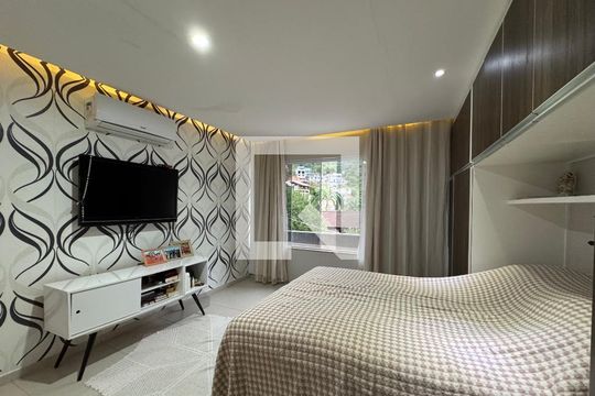 Suíte 1 de casa de condomínio à venda com 3 quartos, 172m² em Vargem Grande, Rio de Janeiro