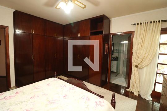 Suíte de casa à venda com 3 quartos, 296m² em Chácara Mafalda, São Paulo