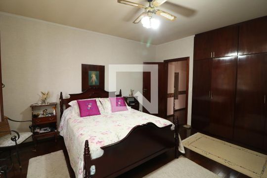 Suíte de casa à venda com 3 quartos, 296m² em Chácara Mafalda, São Paulo