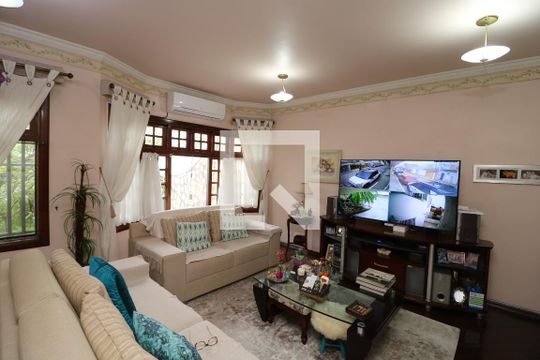 Casa à venda com 3 quartos, 296m² em Chácara Mafalda, São Paulo