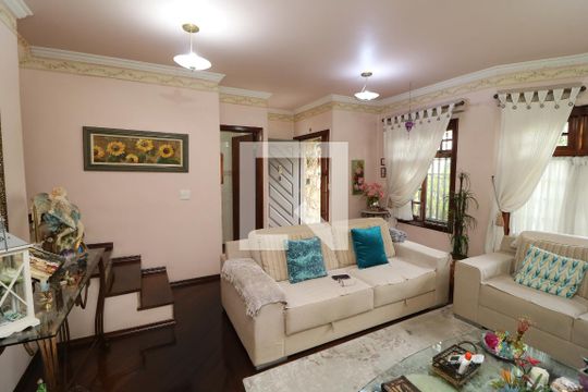 Sala de casa à venda com 3 quartos, 296m² em Chácara Mafalda, São Paulo