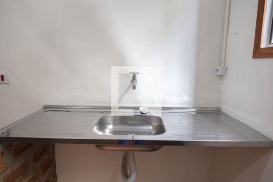 Studio de kitnet/studio para alugar com 1 quarto, 15m² em Vila Itapegica, Guarulhos