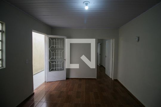Sala de casa à venda com 3 quartos, 145m² em Jardim Casa Pintada, São Paulo