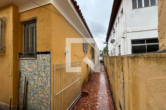 Fachada de casa à venda com 4 quartos, 160m² em Piedade, Rio de Janeiro