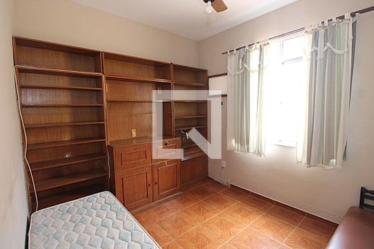 Quarto 2 de casa à venda com 4 quartos, 160m² em Piedade, Rio de Janeiro