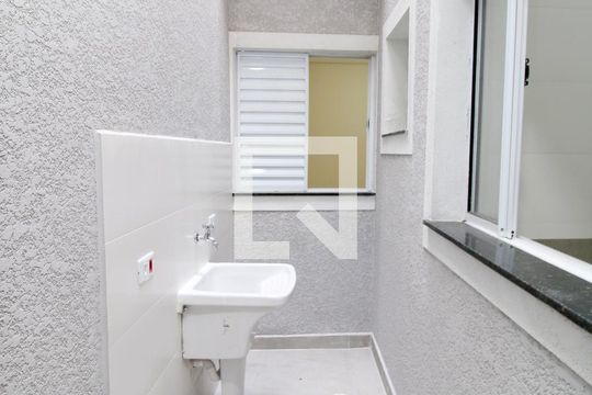 Área de Serviço de apartamento para alugar com 2 quartos, 60m² em Vila Nova Mazzei, São Paulo