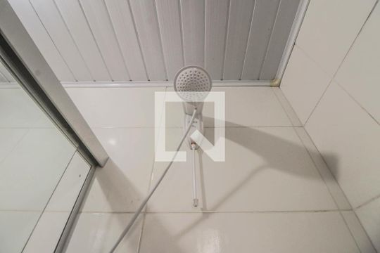 Banheiro de casa à venda com 2 quartos, 78m² em Rubem Berta, Porto Alegre