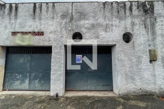 Plaquinha de casa à venda com 3 quartos, 400m² em Riachuelo, Rio de Janeiro