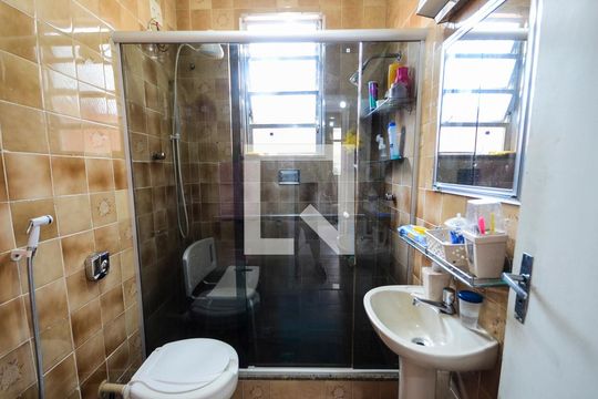 Banheiro de apartamento para alugar com 3 quartos, 80m² em Andaraí, Rio de Janeiro
