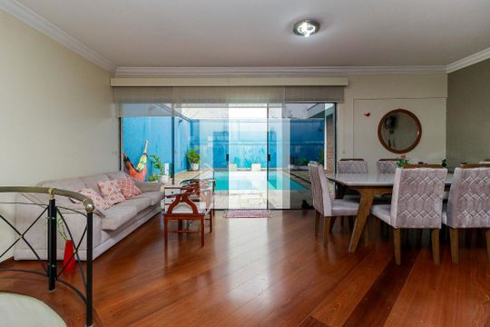 Sala de casa à venda com 3 quartos, 264m² em Jardim Monte Azul, São Paulo