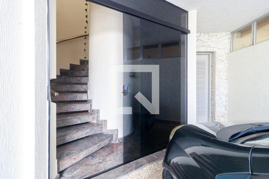 Acesso a Sala de casa à venda com 3 quartos, 264m² em Jardim Monte Azul, São Paulo
