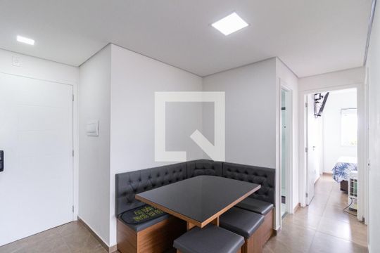 Sala de apartamento à venda com 2 quartos, 59m² em Vila Yara, Osasco