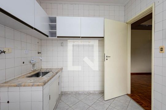 Cozinha de apartamento à venda com 1 quarto, 51m² em Bela Vista, São Paulo