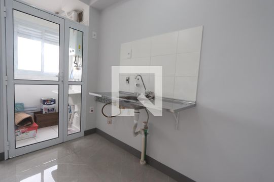 Cozinha de apartamento à venda com 2 quartos, 34m² em Vila Tolstoi, São Paulo
