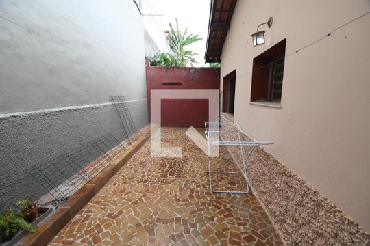 Quintal de casa para alugar com 3 quartos, 177m² em Taquaral, Campinas