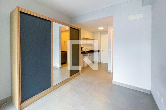 Studio de kitnet/studio para alugar com 1 quarto, 25m² em Cerqueira César, São Paulo