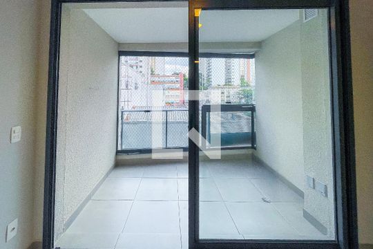 Varanda de kitnet/studio à venda com 1 quarto, 25m² em Cerqueira César, São Paulo