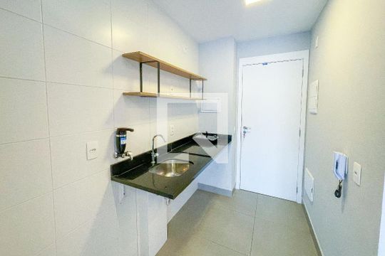 Studio de kitnet/studio para alugar com 1 quarto, 25m² em Cerqueira César, São Paulo