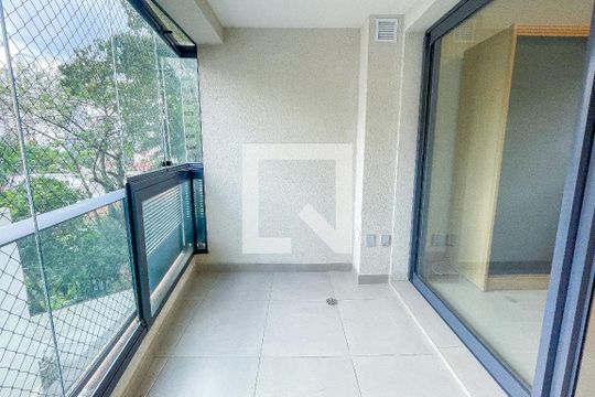 Varanda de kitnet/studio para alugar com 1 quarto, 25m² em Cerqueira César, São Paulo