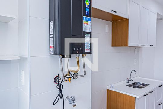 Sala/Cozinha de apartamento à venda com 2 quartos, 41m² em Vila Marina, São Paulo