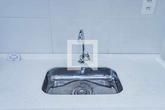 Sala/Cozinha de apartamento à venda com 2 quartos, 41m² em Vila Marina, São Paulo