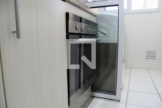 Cozinha de apartamento para alugar com 3 quartos, 64m² em Ponte Grande, Guarulhos
