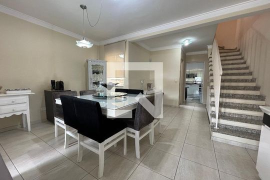 Sala de casa à venda com 4 quartos, 170m² em Jardim Bonfiglioli, São Paulo