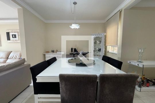 Sala de casa à venda com 4 quartos, 170m² em Jardim Bonfiglioli, São Paulo