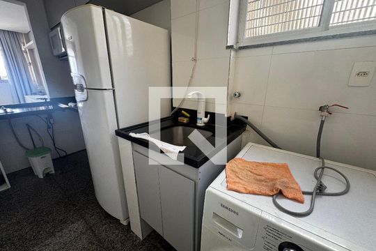 Área de Serviço de apartamento para alugar com 2 quartos, 60m² em Santa Tereza, Belo Horizonte