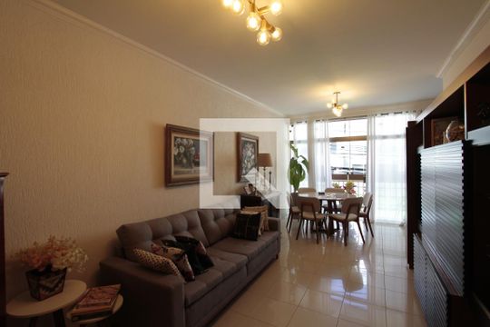 Apartamento para alugar com 5 quartos, 320m² em Coracao de Jesus, Belo Horizonte