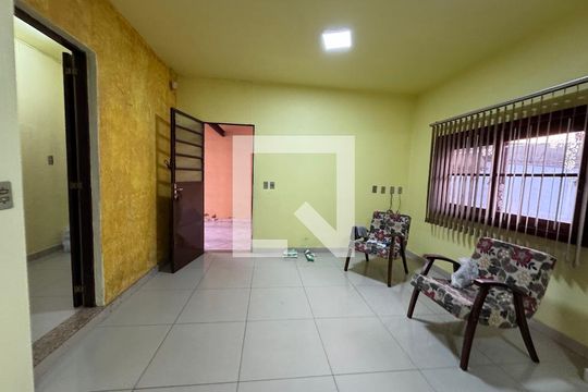 Cozinha de casa para alugar com 3 quartos, 135m² em Santos Dumont, São Leopoldo