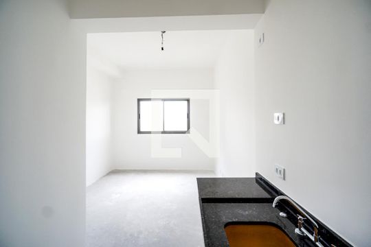Sala/Cozinha de apartamento à venda com 1 quarto, 28m² em Vila Aricanduva, São Paulo