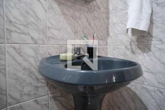 Banheiro da Suíte  de casa à venda com 3 quartos, 150m² em Jardim Gonzaga, São Paulo