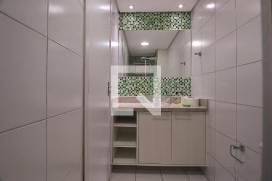 Banheiro de apartamento para alugar com 2 quartos, 52m² em Fátima, Canoas