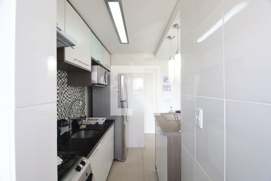 Cozinha e Área de Serviço de apartamento para alugar com 2 quartos, 52m² em Fátima, Canoas