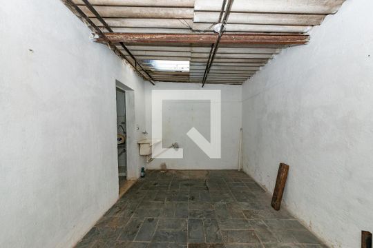 Área de Serviço de casa para alugar com 2 quartos, 90m² em Alto Caiçaras, Belo Horizonte