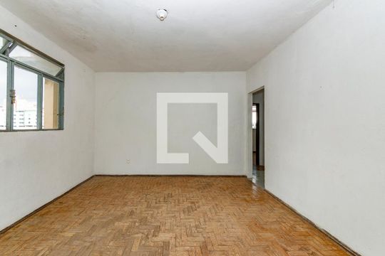 Sala de casa para alugar com 2 quartos, 90m² em Alto Caiçaras, Belo Horizonte