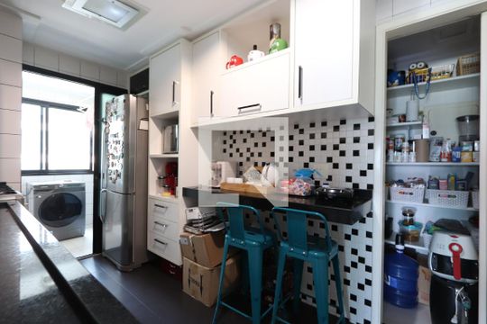 Cozinha de apartamento à venda com 3 quartos, 107m² em Jardim Vila Mariana, São Paulo