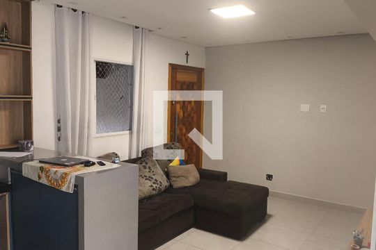 Sala de casa para alugar com 3 quartos, 190m² em Vila Prudente, São Paulo