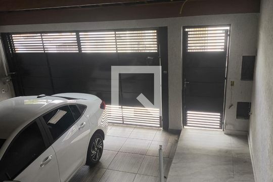 Garagem de casa para alugar com 3 quartos, 190m² em Vila Prudente, São Paulo