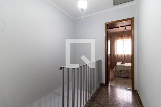 Corredor de casa à venda com 3 quartos, 130m² em Vila Moraes, São Paulo