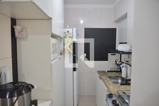 Cozinha de apartamento à venda com 2 quartos, 43m² em Vila Curuçá, Santo André