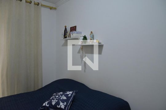 Quarto 2 de apartamento para alugar com 2 quartos, 43m² em Vila Curuçá, Santo André