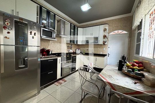 Cozinha de casa à venda com 4 quartos, 242m² em Castelo, Belo Horizonte