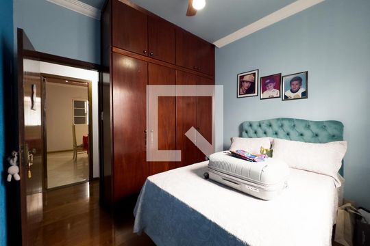 Quarto 2 de casa para alugar com 4 quartos, 242m² em Castelo, Belo Horizonte
