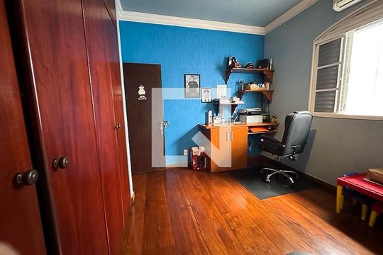 Quarto 3 de casa para alugar com 4 quartos, 242m² em Castelo, Belo Horizonte
