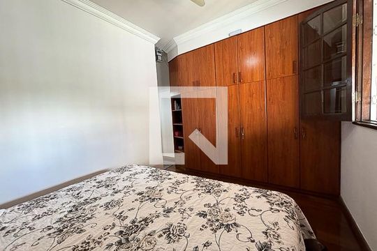 Suíte 1 de casa para alugar com 4 quartos, 242m² em Castelo, Belo Horizonte