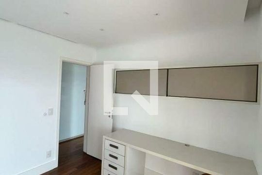 Apartamento para alugar com 4 quartos, 345m² em Vila Regente Feijó, São Paulo