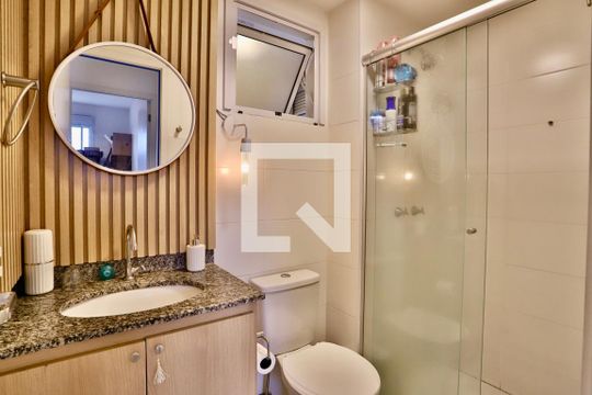 Banheiro de apartamento à venda com 3 quartos, 65m² em Catumbi, São Paulo